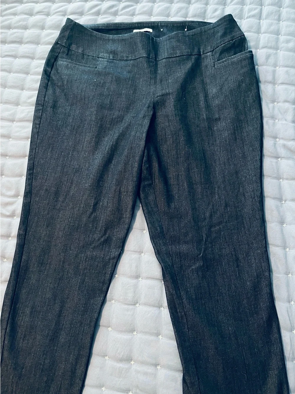 Women's Dark Wash Stretch Jeans